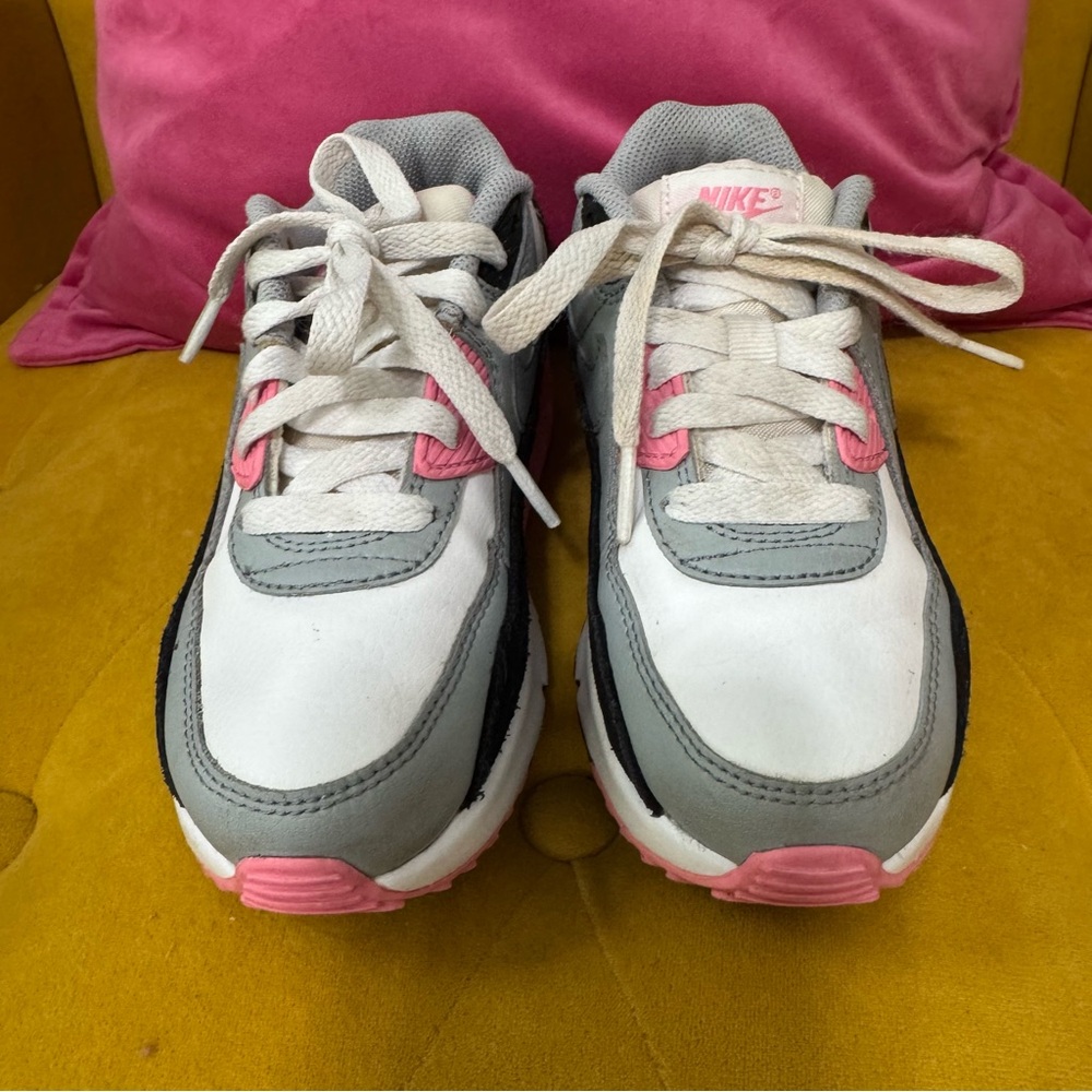 Nike Air Max 90 Sneakers - Pink, Black, and White - GC - Size 13.5 - Picture 4 of 7
